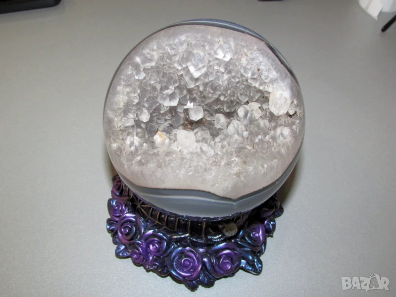 Сфера от кварцова геода 1280гр. подходяща за подарък, снимка 1