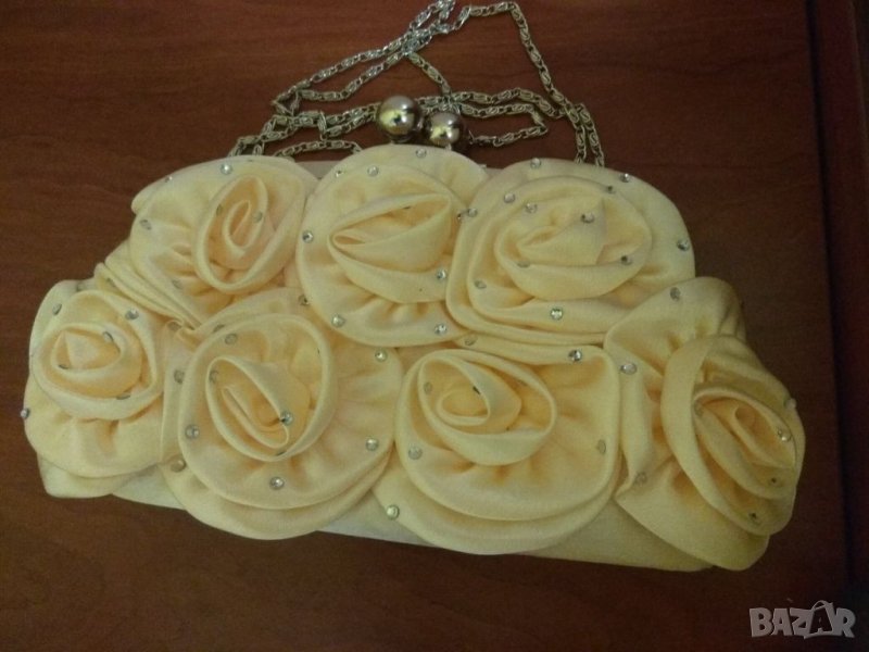 Ефектна парти чантичка, снимка 1