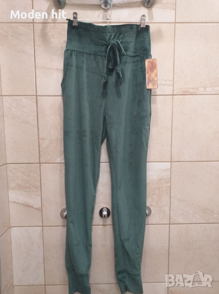 Нов с етикет плюшен дамски спортен панталон, снимка 1