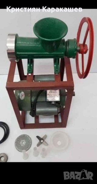 Месомелачка Чугунена 32 номер с електромотор 1.5 kw, снимка 1