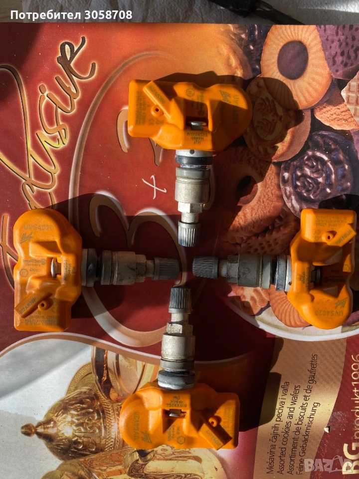 Сензор за следене налягането в гумите Huf Intellisens universal, снимка 1