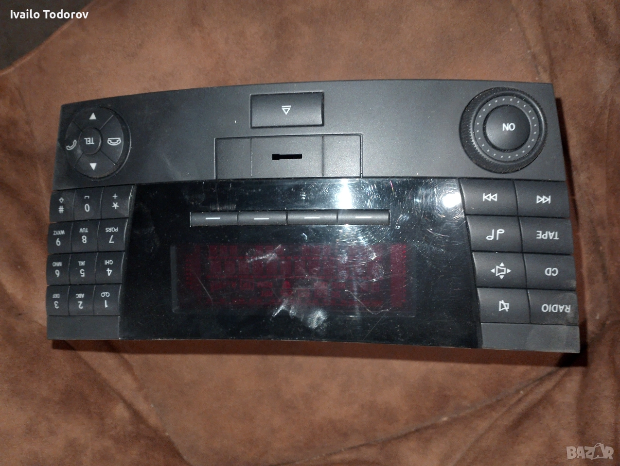 оригинално радио за Мерцедес W211, снимка 1