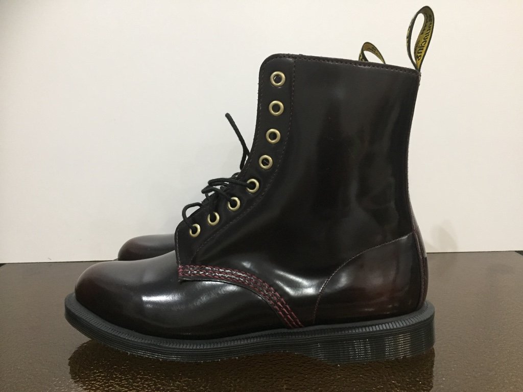 Dr martens clearance elsham cherry red