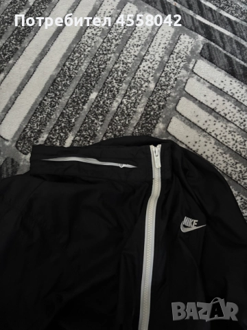 Ветровка Nike sportswear 

, снимка 2 - Спортни дрехи, екипи - 55744711