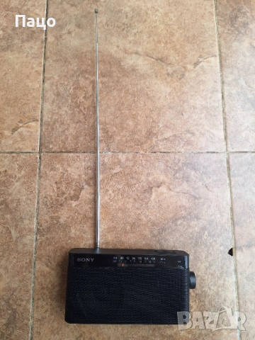 Преносимо радио Sony ICF-306  /Черно, снимка 3 - Радиокасетофони, транзистори - 53666867