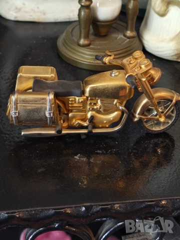 Страхотен месингов мотор часовник ръчна изработка , снимка 2 - Декорация за дома - 51457596