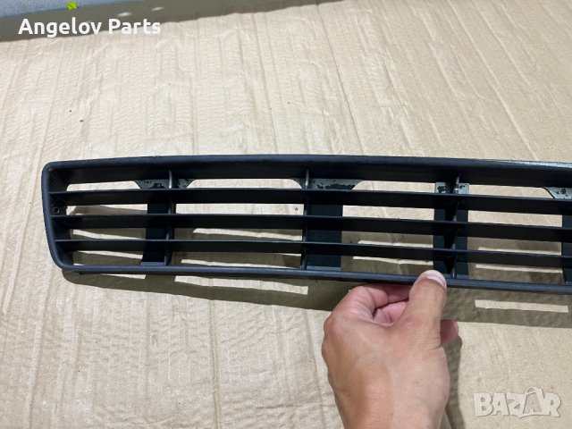 Решетката на предната броня за Audi A4 B5, снимка 2 - Части - 41672916