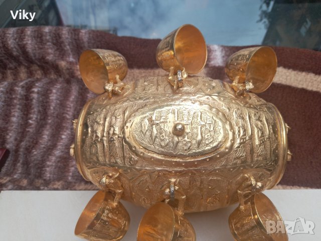 Месингово буренце с канелка с шест чаши комплект Стойка и поднос, снимка 3 - Антикварни и старинни предмети - 42299398