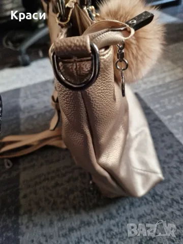  Елегантна златиста дамска чанта, снимка 2 - Чанти - 48297154