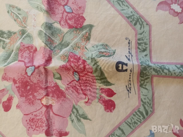 Дамски шал Aigner, снимка 2 - Шалове - 50693526