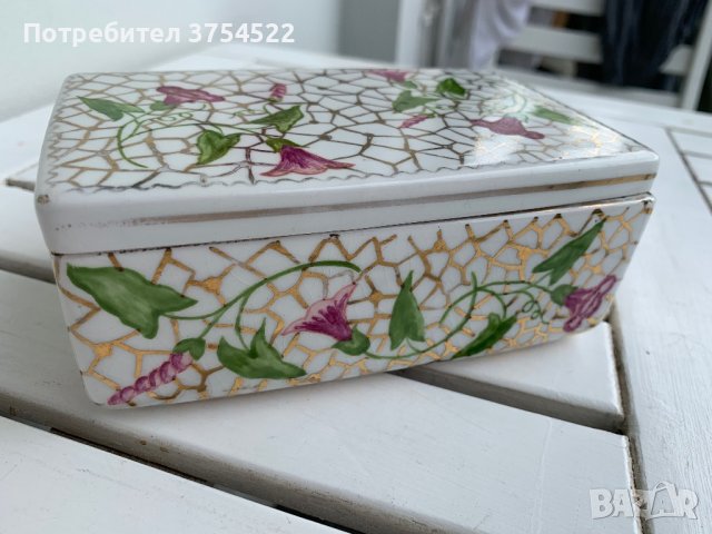 Порцеланова стара кутия за бижута от Richard Ginori, снимка 6 - Антикварни и старинни предмети - 41420284