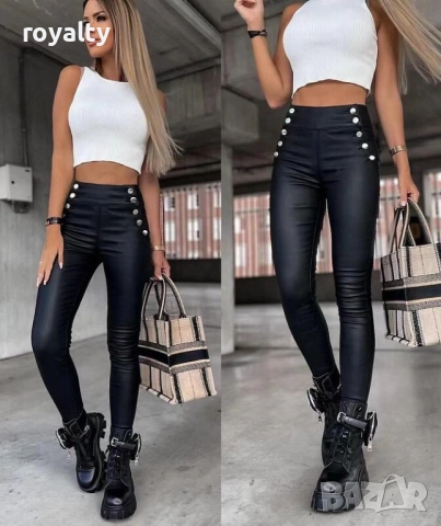 Кожен клин със сиви копчета 