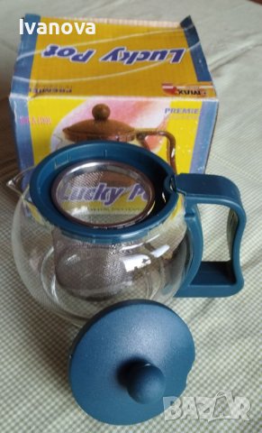 стъклена каничка с дръжка и цедка , снимка 2 - Аксесоари за кухня - 44151857