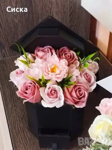 Тематични букети за абитуриентски бал и дипломиране със сапунени цветя, снимка 12 - Подаръци за жени - 50042028