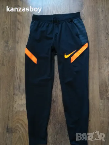 nike - страхотно мъжко долнище S , снимка 5 - Спортни дрехи, екипи - 48002937