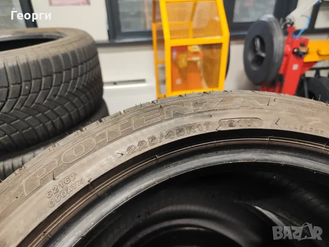 2бр.летни гуми 225/45/17 Bridgestone, снимка 4 - Гуми и джанти - 47952522