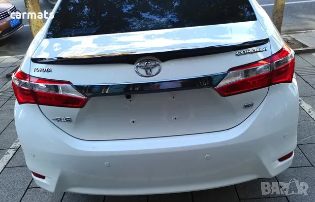 Спойлер за багажник за Toyota Corolla (2014-2018) - черен гланц