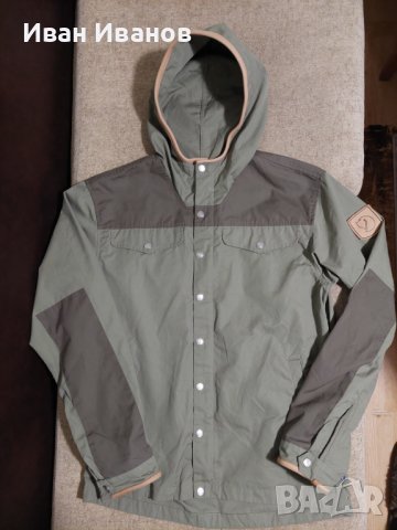 оригинално яке  Fjallraven Greenland Jacket No.1  размер S, снимка 2 - Якета - 39974254
