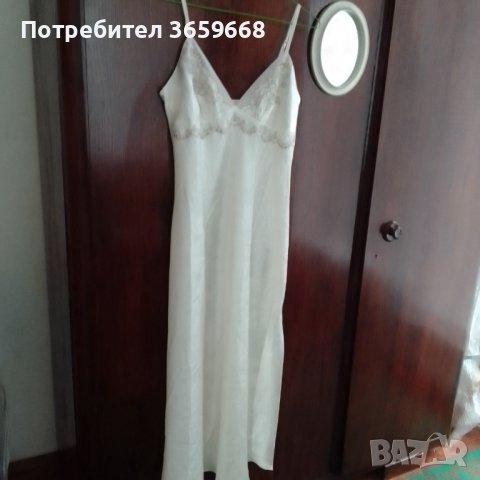 Нощница Presence, сатен с бродерия,размер 12(40).