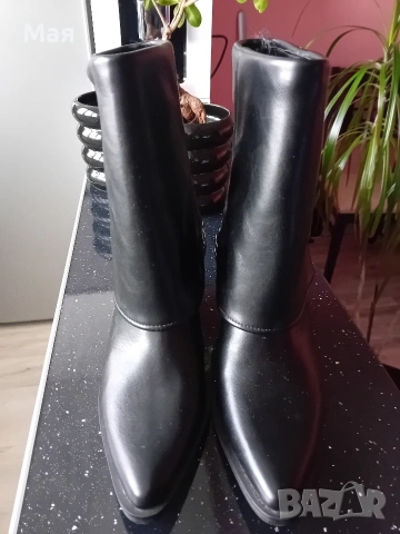 Дамски, нови боти с капси, снимка 3 - Дамски боти - 53060764