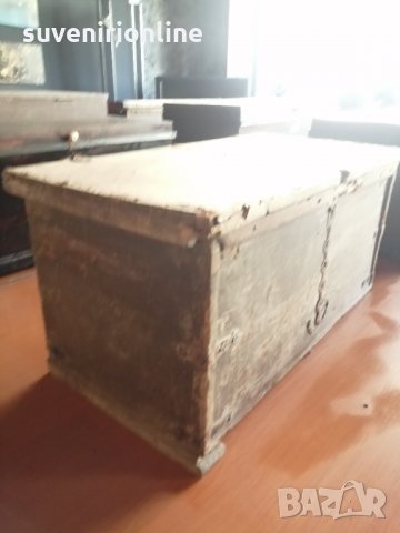 Стар дървен сандък , снимка 2 - Антикварни и старинни предмети - 35763640