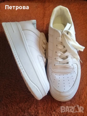 Кожени кецове на платформа/цвят екрю 