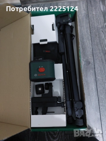 Продавам лазерен нивелир BOSCH Universal Level 360 Set, снимка 2 - Измервателни инструменти - 53125096