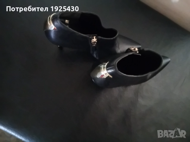 Боти Marciano GUESS , снимка 4 - Дамски боти - 52811581
