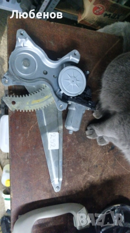 Suzuki Swift механизъм за ел. стъкло