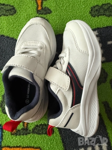 Детски маратонки LC Waikiki