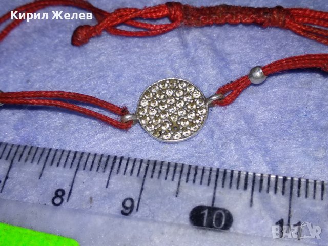 НЕЖНА ХЕНД-МЕЙД ФЕШЪН АРТ ГРИВНИЧКА За ЩАСТИЕ СРЕБРО с ФАСЕТИРАНИ ЦИРКОНИ и ЧЕРВЕНО КОНЧЕ 38270, снимка 5 - Гривни - 40932557