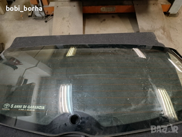 Задно стъкло Тойота Корола Версо, снимка 3 - Части - 53205612