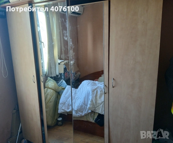 Продавам спалня комплект