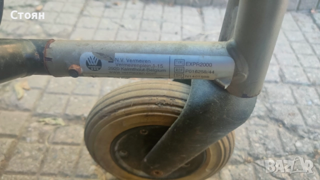 Инвалидна акумолаторна количка Vermeiren ЕКСПРЕС 2000, снимка 8 - Инвалидни колички - 52594378