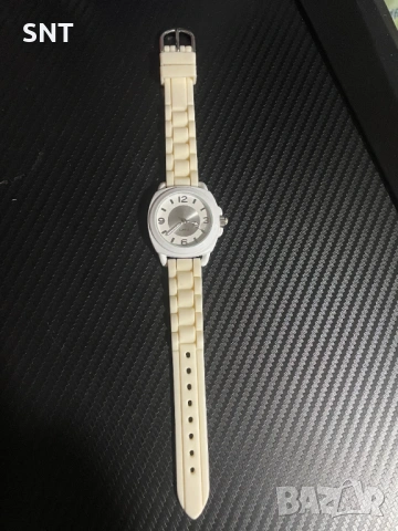 Часовник QUARTZ AVON, снимка 4 - Дамски - 53711551