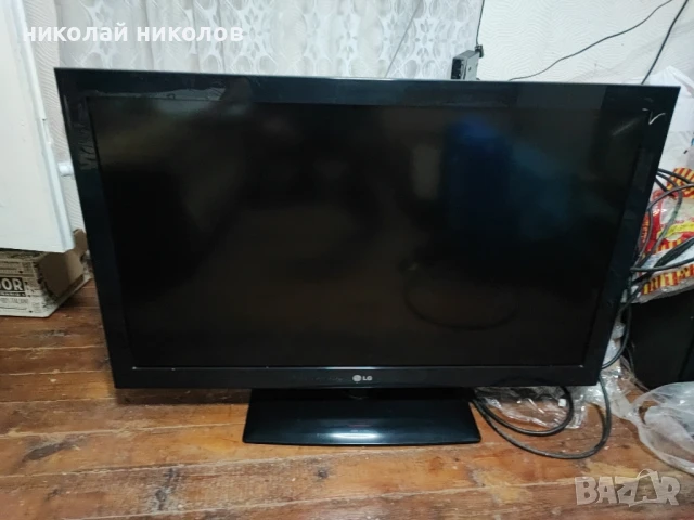Телевизор LG 42LD565, снимка 4 - Телевизори - 50932974