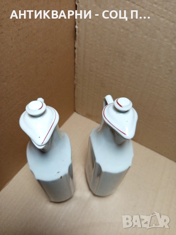 Комплект Соц Стари Български Порцеланови Шишета За Оцет Масло. , снимка 3 - Антикварни и старинни предмети - 52776732