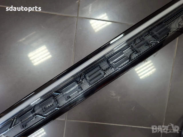 9JA945082F Нов Централен Стоп Led Porsche TAYCAN 19-24 Европа , снимка 3 - Части - 52227140