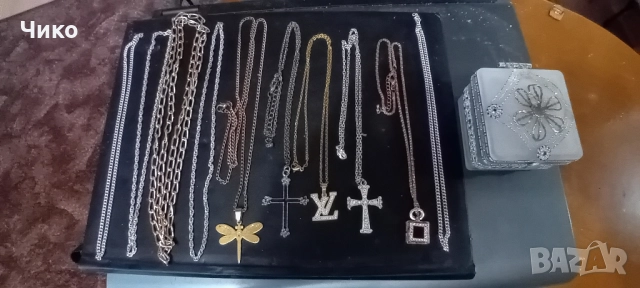 10бр позлатени женски колиета и кутия за бижута, снимка 5 - Антикварни и старинни предмети - 52225854