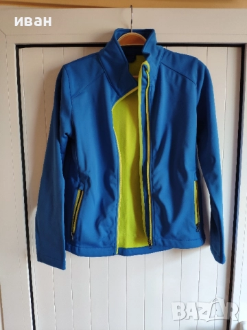 Спортно горнище и тениски