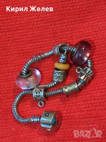 КРАСИВА МОДНА БРОНЗОВА АРТ ГРИВНА с ПОСРЕБРЯВАНЕ КРИСТАЛИ и НАДПИС PANDORA 38672, снимка 6 - Гривни - 41682268