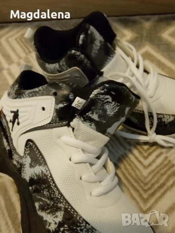 Есенно зимни маратонки , снимка 2 - Детски маратонки - 51997252