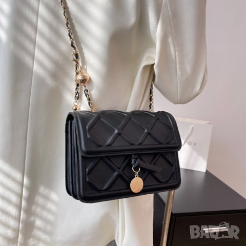 Малка чанта Mondely Black, снимка 1