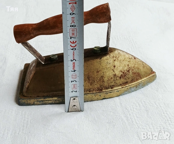 Малка декоративна ютийка , снимка 6 - Антикварни и старинни предмети - 53211360