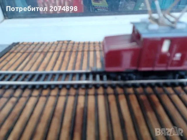 Електровоз с четриосен вагон, мащаб НО 1:87, снимка 3 - Други ценни предмети - 50349309