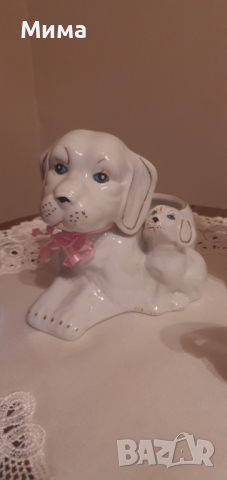 Порцеланова кашпа с кученца