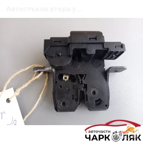 Брава (ключалка) заден капак Нисан Микра 1.5д, снимка 2 - Части - 48236924