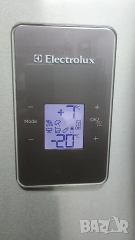 Хладилник с фризер Electrolux Nofrost , снимка 4 - Хладилници - 53851749