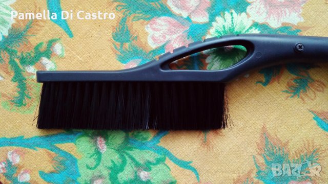 Четка за сняг 60 см. със стъргалка за лед. Нова., снимка 2 - Аксесоари и консумативи - 35773997