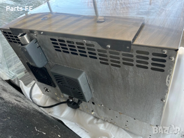 Конвектомат професионална конвекторна фурна печка с вода 4 тави Konvektomat profesionalna furna , снимка 4 - Обзавеждане на кухня - 53837544